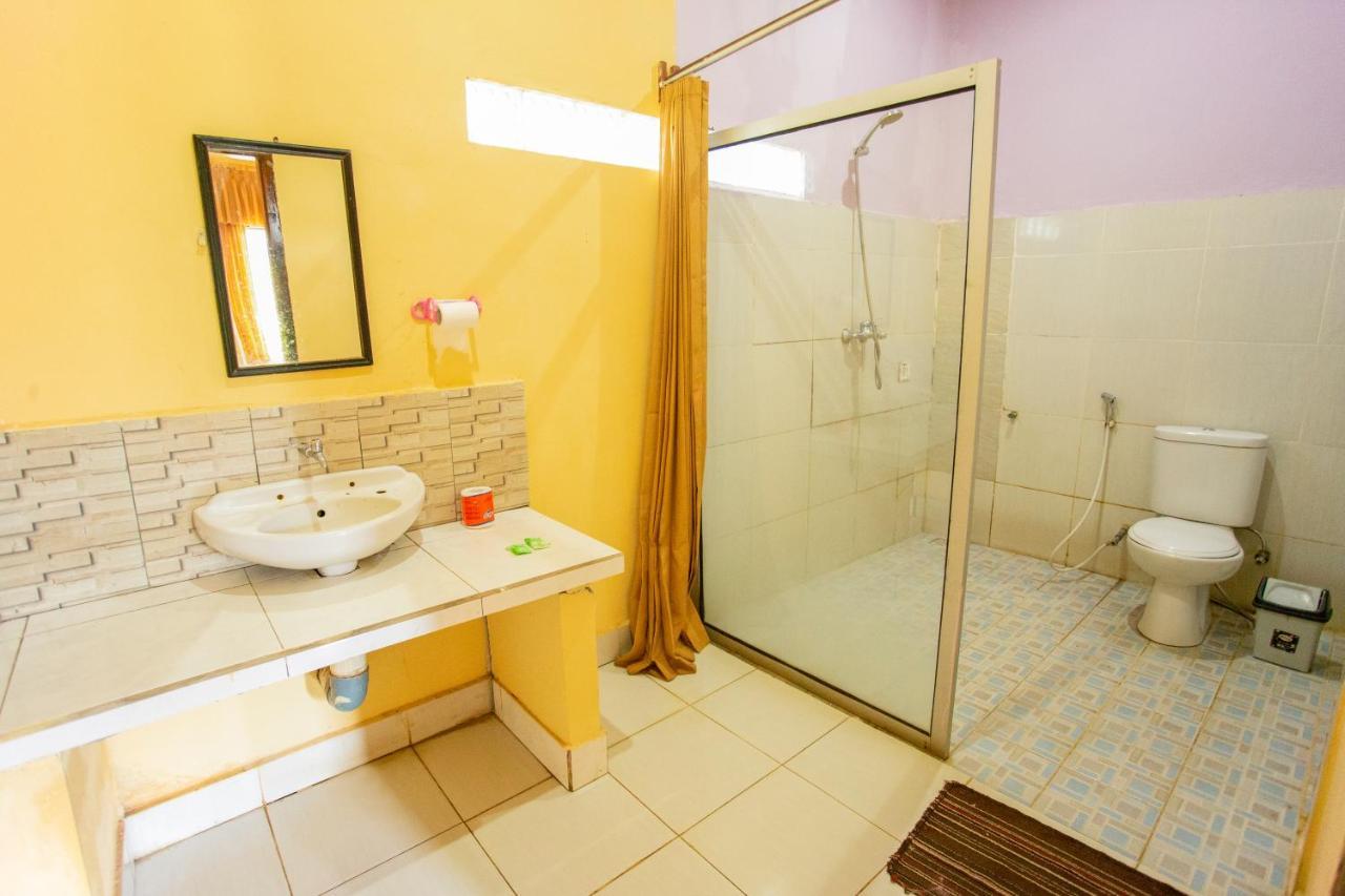 Pondok Guru Bakti Cottage Сенару Екстер'єр фото