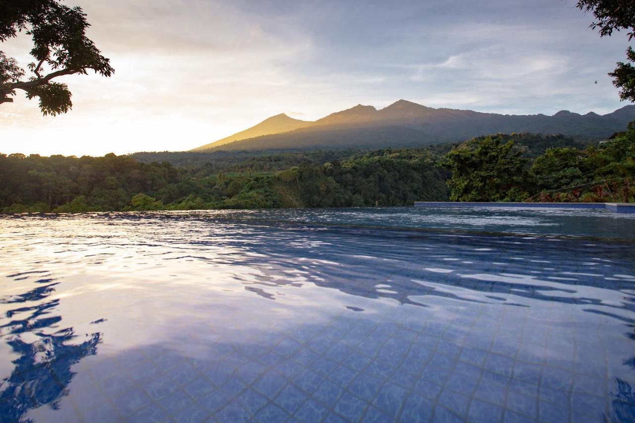 Pondok Guru Bakti Cottage Сенару Екстер'єр фото